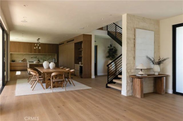 15202 Hesby Street, Sherman Oaks, CA 91403