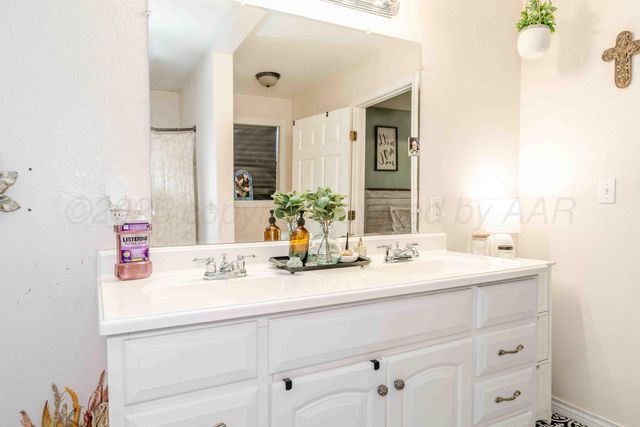 1505 Hamilton Street, Pampa, TX 79065