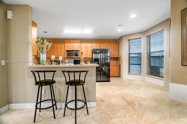 865 NE 208th Ter, Miami, FL 33179