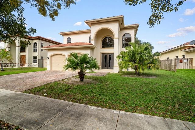 865 NE 208th Ter, Miami, FL 33179