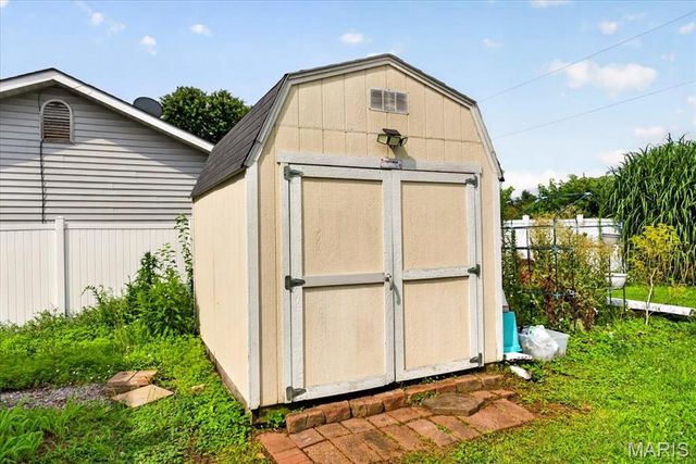 409 Wilson Park Lane, Granite City, IL 62040