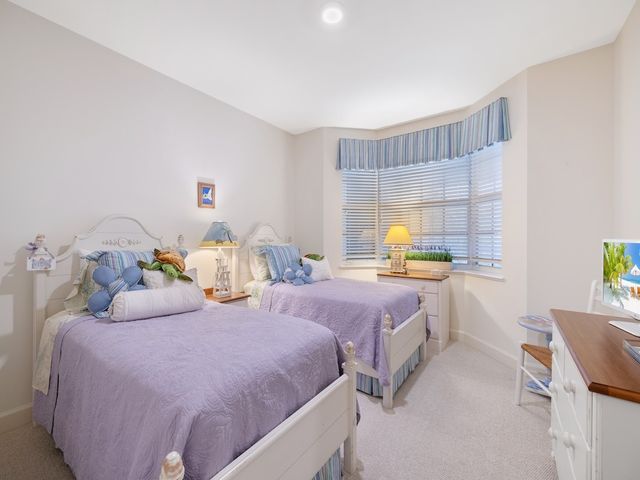 940 Turtle Cove Lane 302, Vero Beach, FL 32963