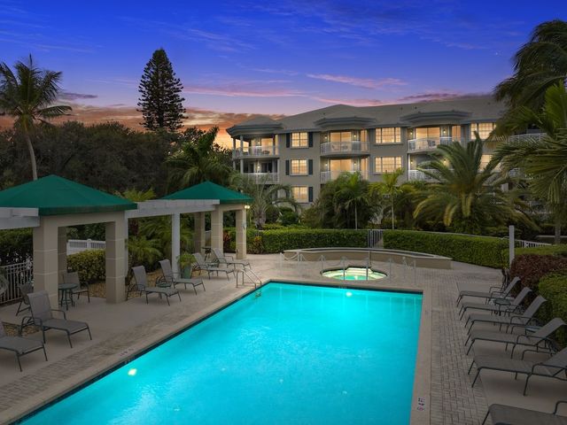940 Turtle Cove Lane 302, Vero Beach, FL 32963