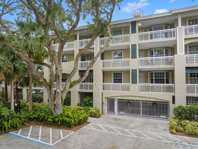 940 Turtle Cove Lane 302, Vero Beach, FL 32963