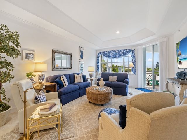 940 Turtle Cove Lane 302, Vero Beach, FL 32963