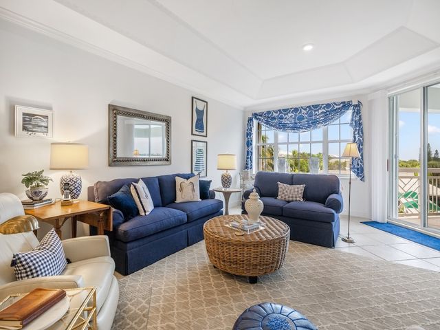 940 Turtle Cove Lane 302, Vero Beach, FL 32963