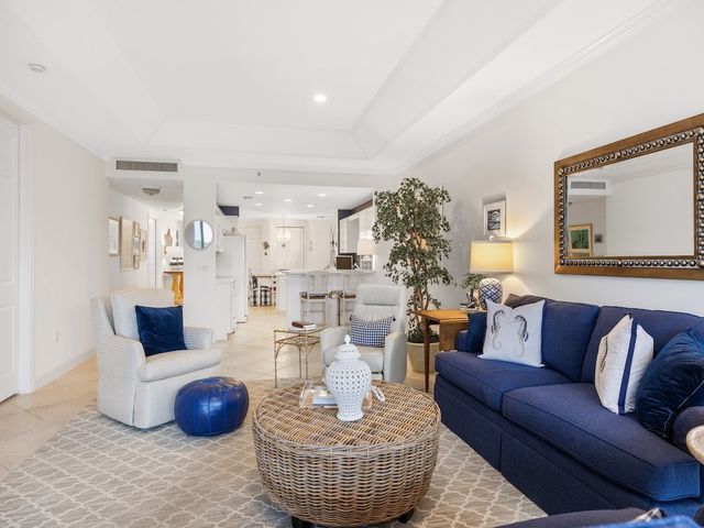 940 Turtle Cove Lane 302, Vero Beach, FL 32963