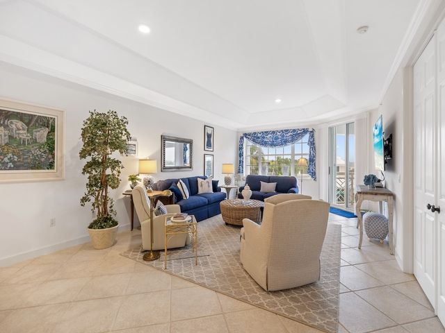 940 Turtle Cove Lane 302, Vero Beach, FL 32963