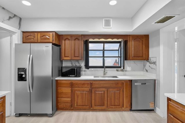 1658 JEFFORDS STREET, Clearwater, FL 33756