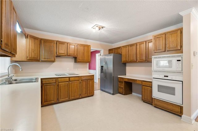 926 Branchwood Drive, Kernersville, NC 27284