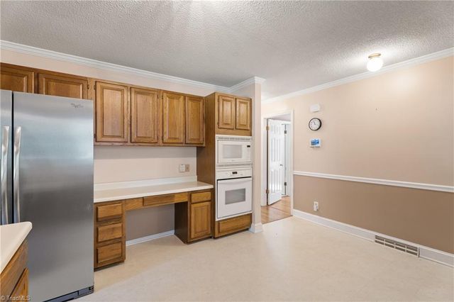926 Branchwood Drive, Kernersville, NC 27284