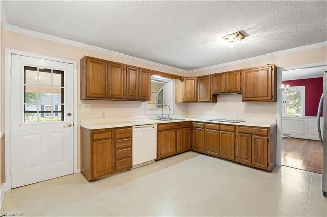 926 Branchwood Drive, Kernersville, NC 27284