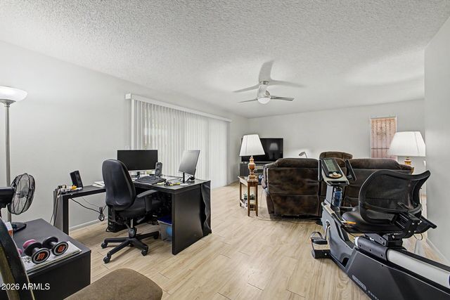 10840 W CARON Drive, Sun City, AZ 85351