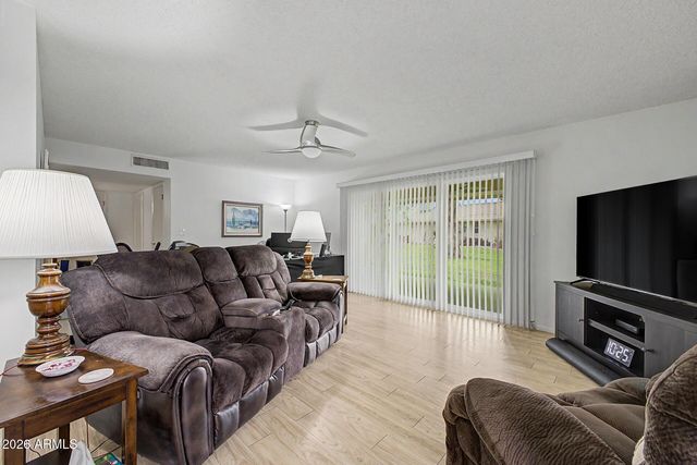 10840 W CARON Drive, Sun City, AZ 85351