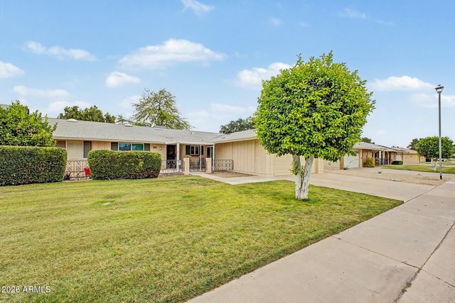10840 W CARON Drive, Sun City, AZ 85351