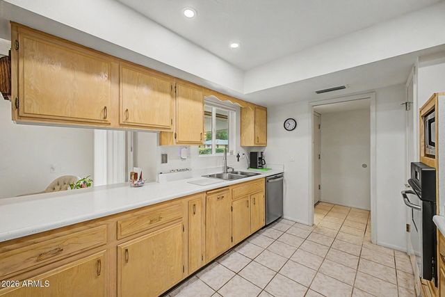 10840 W CARON Drive, Sun City, AZ 85351