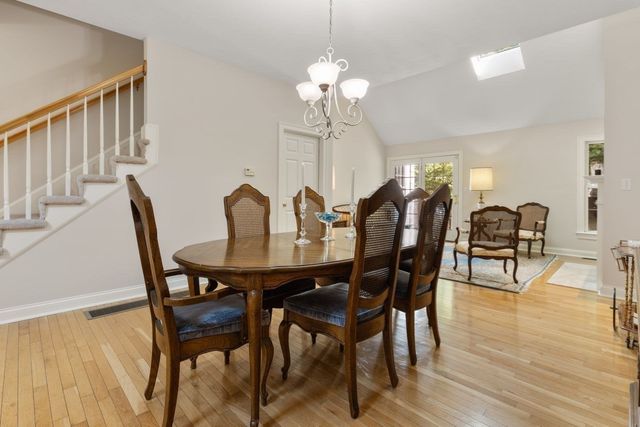 38 Juniper Ln 38, Hanover, MA 02339