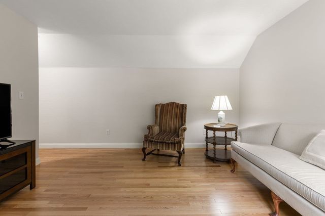 38 Juniper Ln 38, Hanover, MA 02339