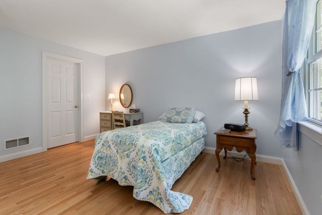 38 Juniper Ln 38, Hanover, MA 02339