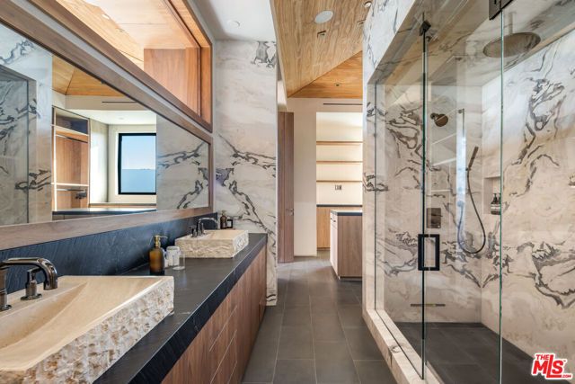 1625 Summitridge Drive, Beverly Hills, CA 90210