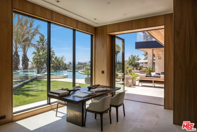 1625 Summitridge Drive, Beverly Hills, CA 90210