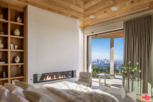 1625 Summitridge Drive, Beverly Hills, CA 90210