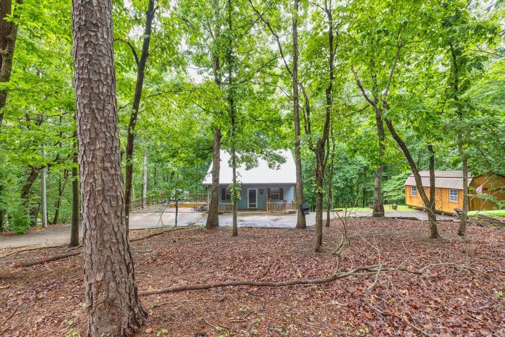 6504 SAMOA Way, Flowery Branch, GA 30542