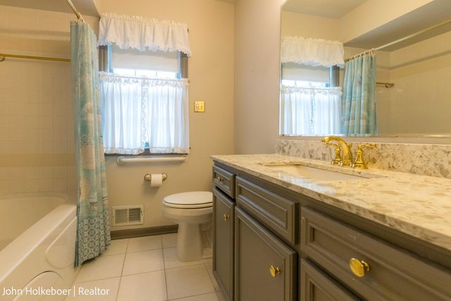 1641 Forrester Street Se, City Of Grand Rapids, MI 49508