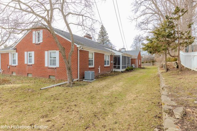 1641 Forrester Street Se, City Of Grand Rapids, MI 49508