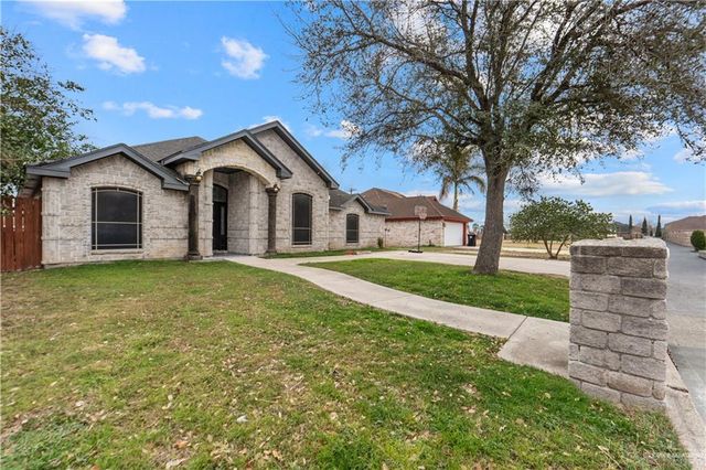 1821 S Petunia Avenue, Weslaco, TX 78596