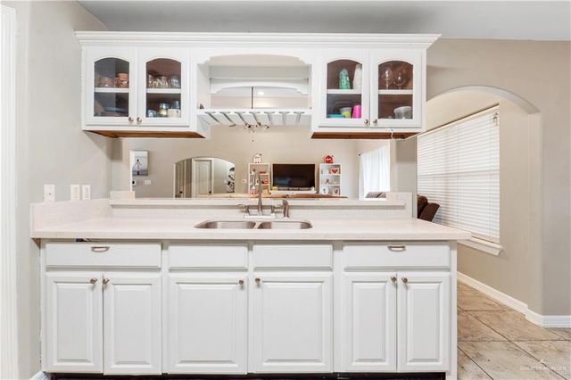 1821 S Petunia Avenue, Weslaco, TX 78596