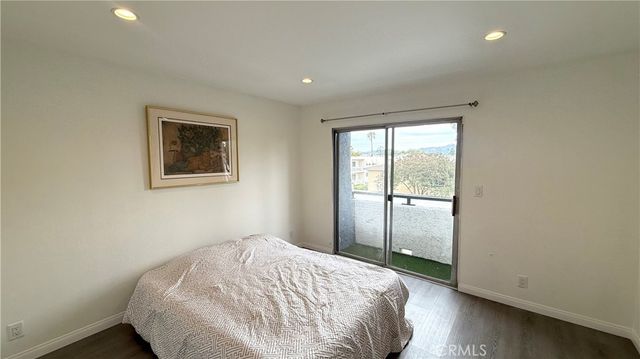 12380 Chandler Boulevard B, Valley Village, CA 91607