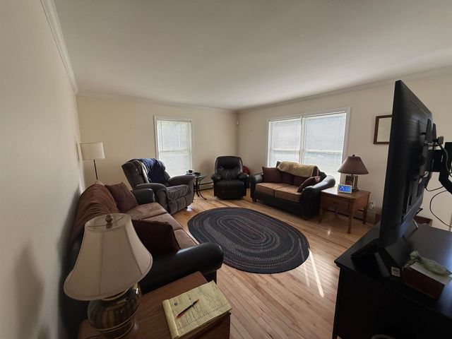18 Ripple Lane, Rockingham, VT 05101