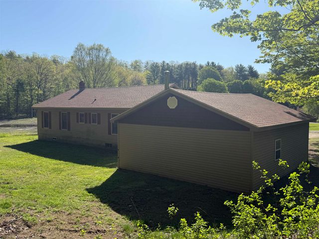 18 Ripple Lane, Rockingham, VT 05101