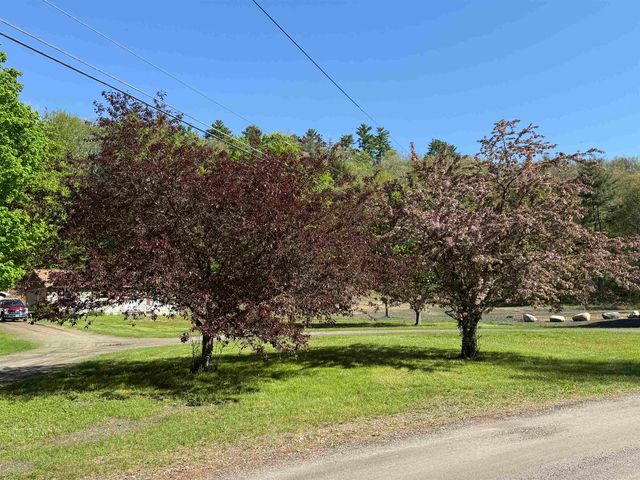 18 Ripple Lane, Rockingham, VT 05101