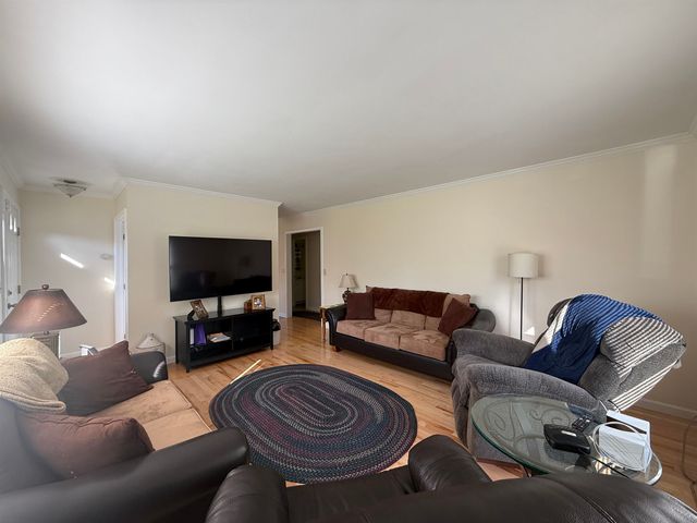 18 Ripple Lane, Rockingham, VT 05101