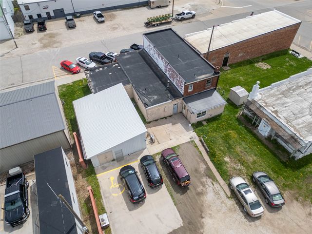 1902 Main Street, Granger, IA 50109