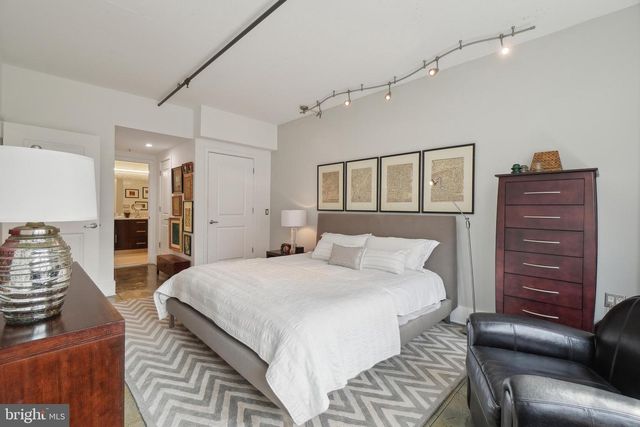 1440 CHURCH ST NW #605, Washington, DC 20005