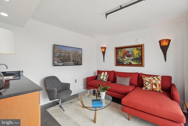 1440 CHURCH ST NW #605, Washington, DC 20005