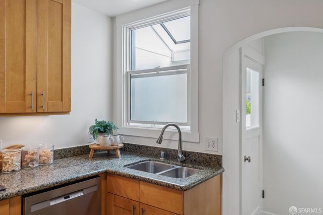 175 Sweeny Street, San Francisco, CA 94134