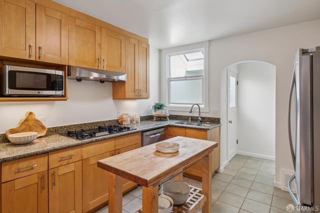 175 Sweeny Street, San Francisco, CA 94134