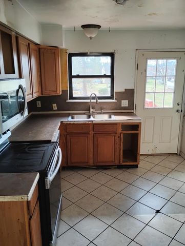 5644 Meadowcrest ST, Roanoke, VA 24019