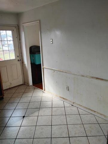 5644 Meadowcrest ST, Roanoke, VA 24019