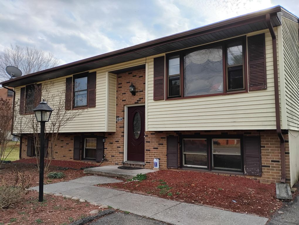 5644 Meadowcrest ST, Roanoke, VA 24019