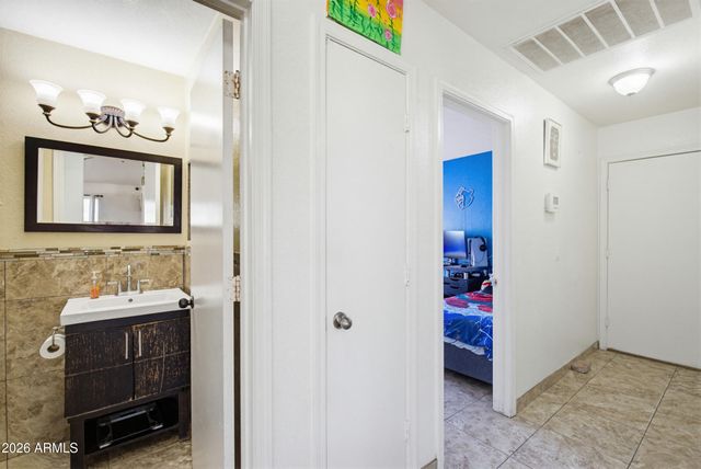 6311 W WILLIAMS Street, Phoenix, AZ 85043