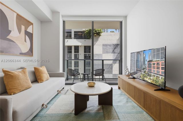 11 NE 6th St 710, Miami, FL 33132