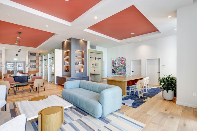 11 NE 6th St 710, Miami, FL 33132