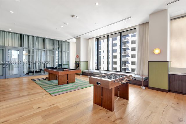 11 NE 6th St 710, Miami, FL 33132