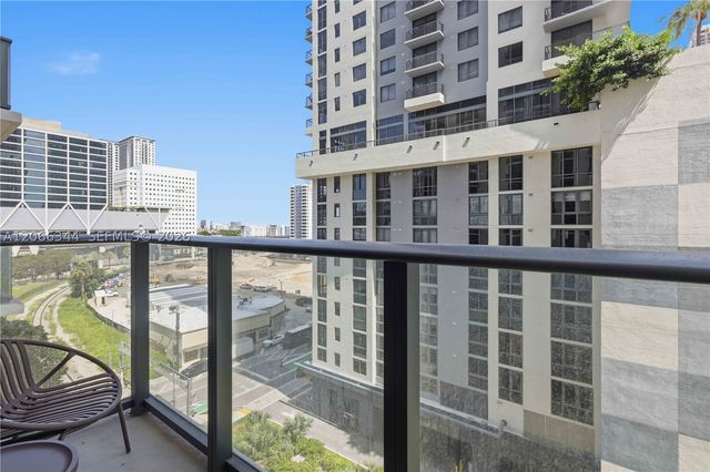 11 NE 6th St 710, Miami, FL 33132