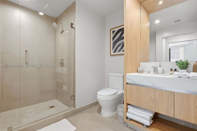 11 NE 6th St 710, Miami, FL 33132